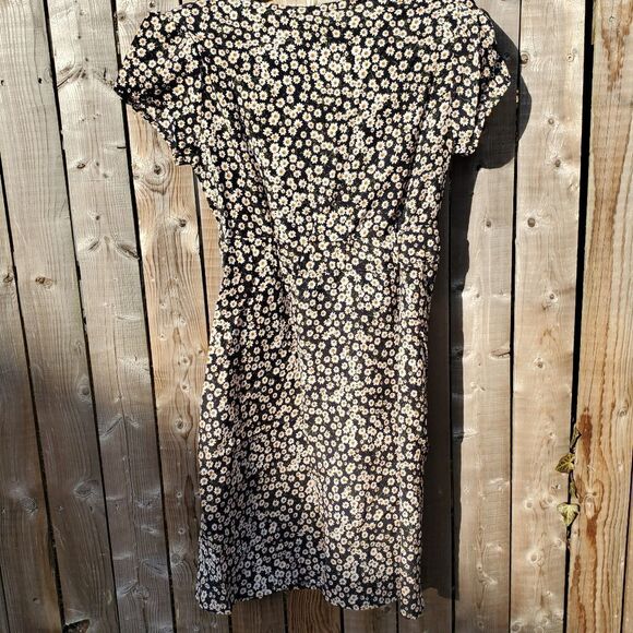 Summer Dress - Picture 3 of 11